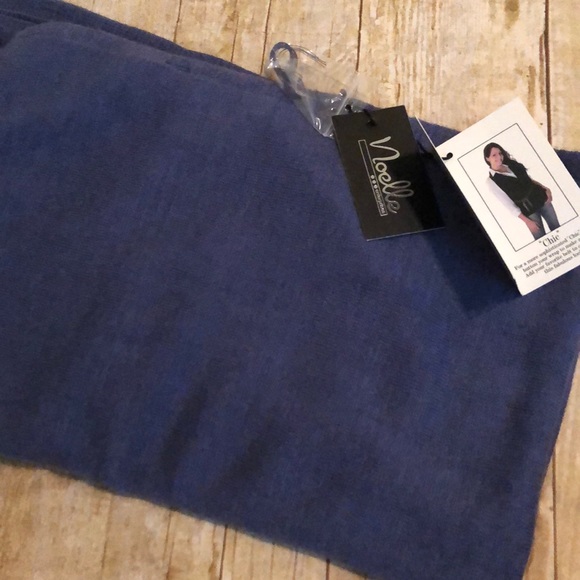 Wrap - Picture 3 of 4